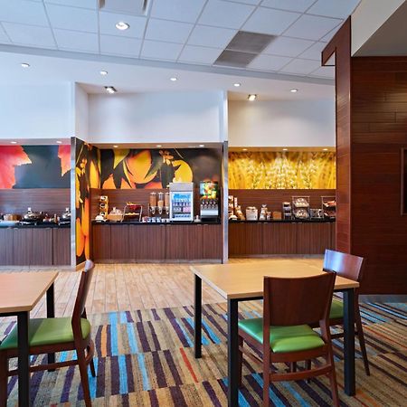 Fairfield Inn & Suites By Marriott Lincoln Airport Ngoại thất bức ảnh