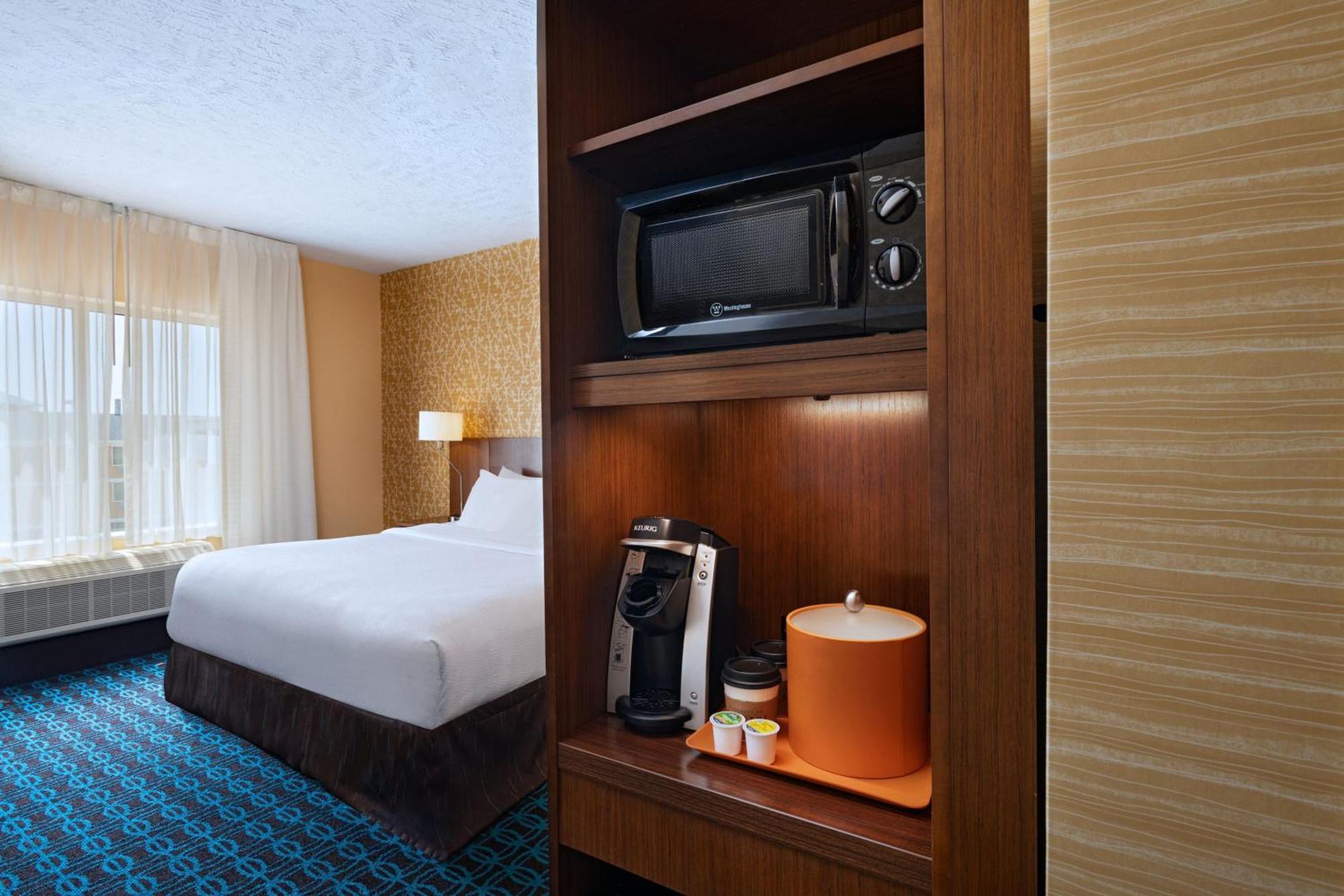 Fairfield Inn & Suites By Marriott Lincoln Airport Ngoại thất bức ảnh